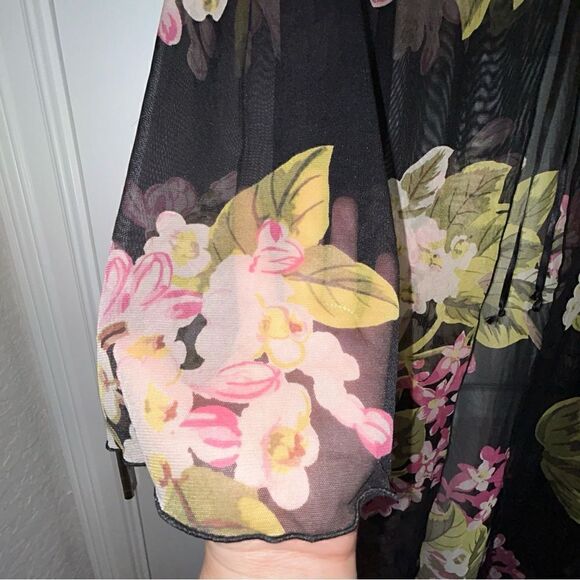 Victoria’s Secret Floral Print Sheer Tie at Top Long Sleeve Maxi Cover Up - Picture 2 of 8